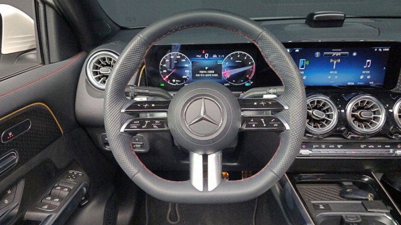 car Mercedes Benz GLB id65406 photo #13