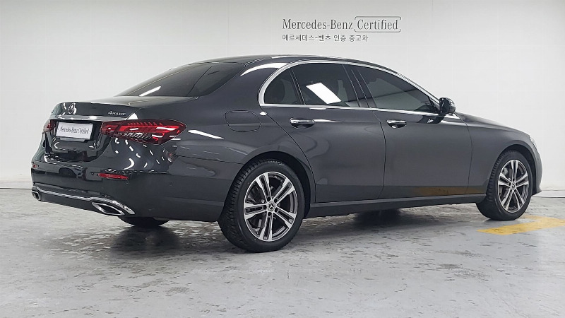 car Mercedes Benz E Class id65443 photo #2