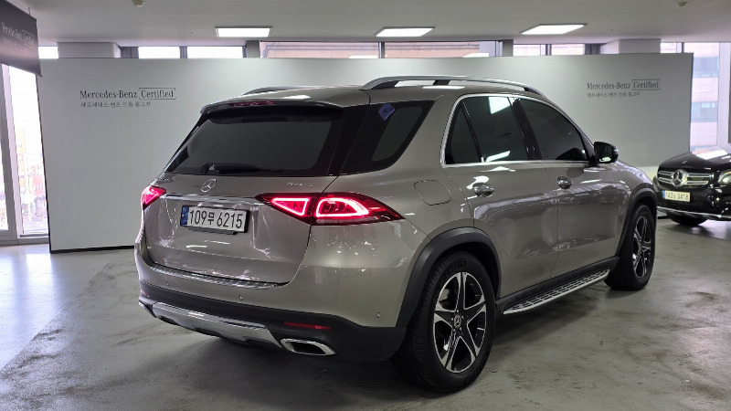 car Mercedes Benz GLE id65451 photo #2