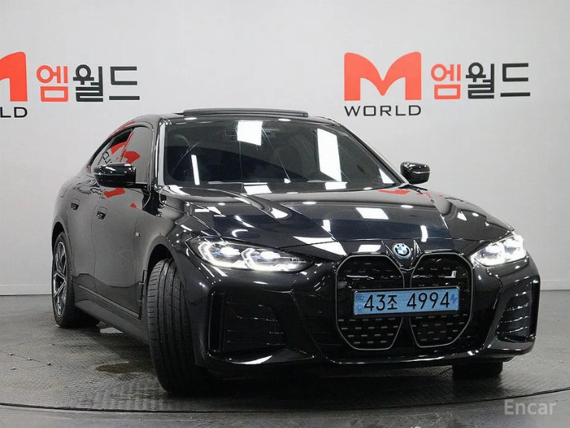 car BMW i4 id65496 photo #2