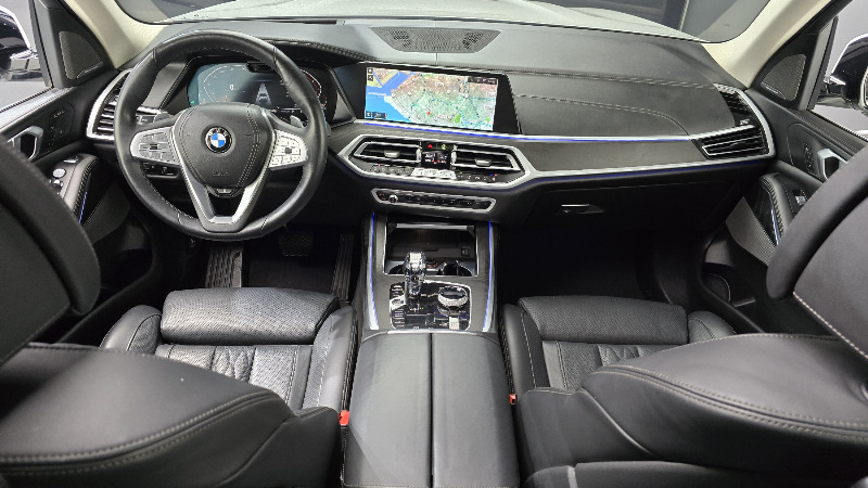 car BMW X7 id65511 photo #7