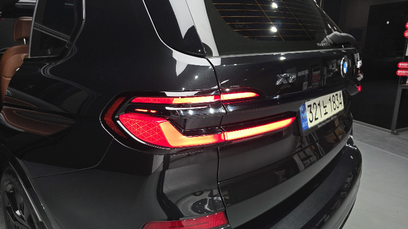 car BMW X7 id65516 photo #23
