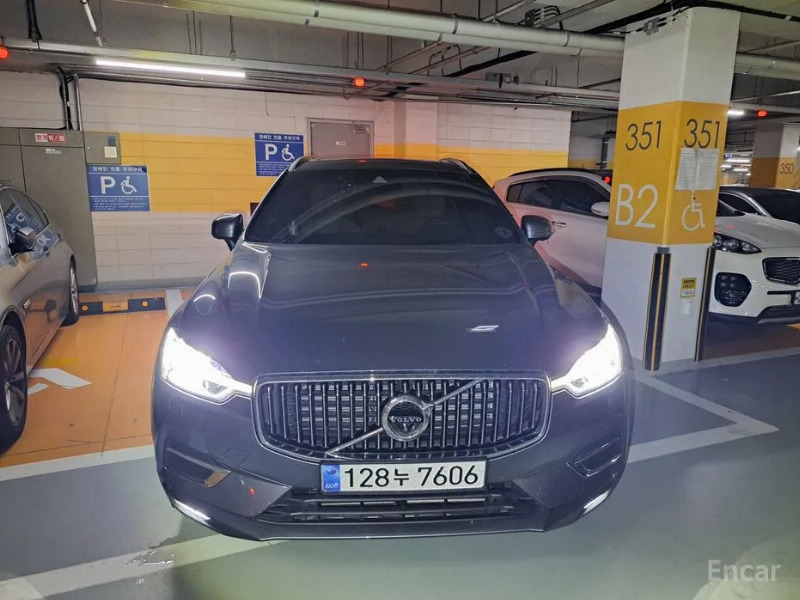 car Volvo XC60 id65523 main photo