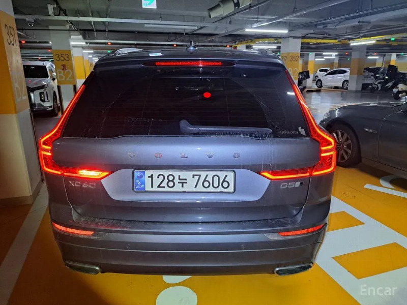 car Volvo XC60 id65523 photo #2