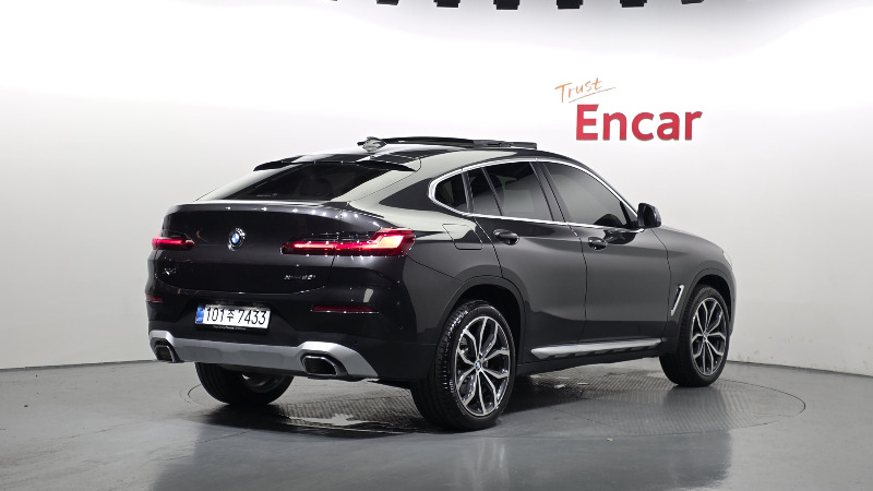 car BMW X4 id65535 photo #2