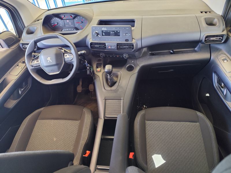 car Peugeot Rifter id65542 photo #11