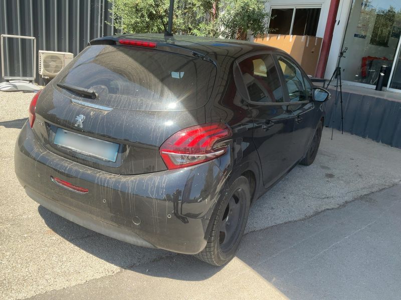 car Peugeot 208 id65547 photo #4