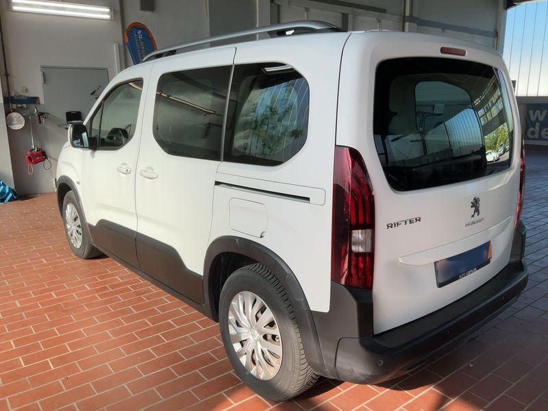 car Peugeot Rifter id65564 photo #2