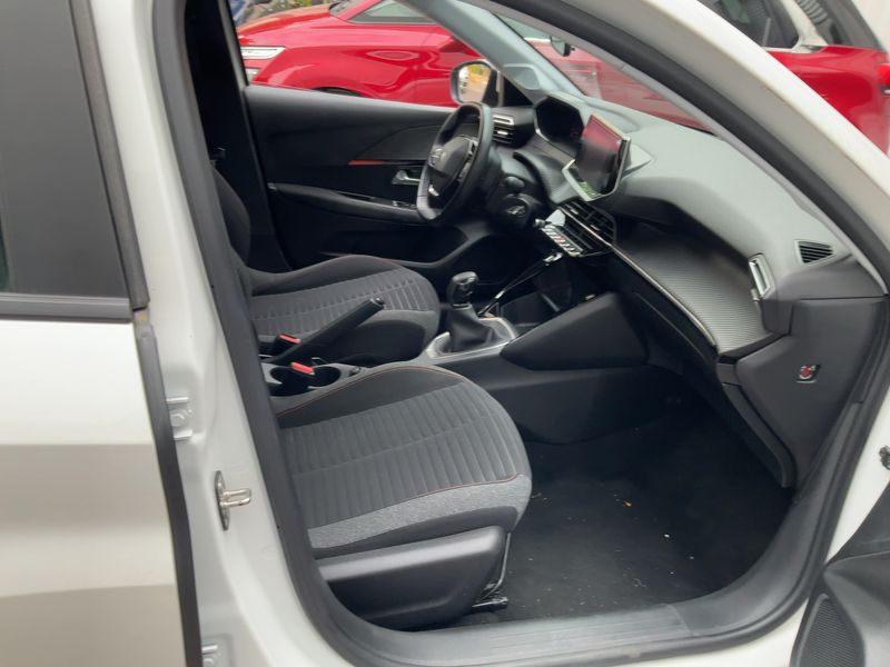 car Peugeot 208 id65586 photo #16