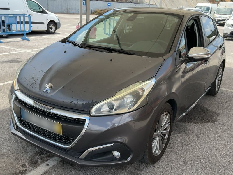 car Peugeot 208 id65609 main photo