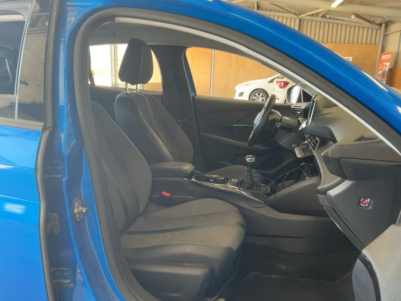 car Peugeot 208 id65612 photo #16