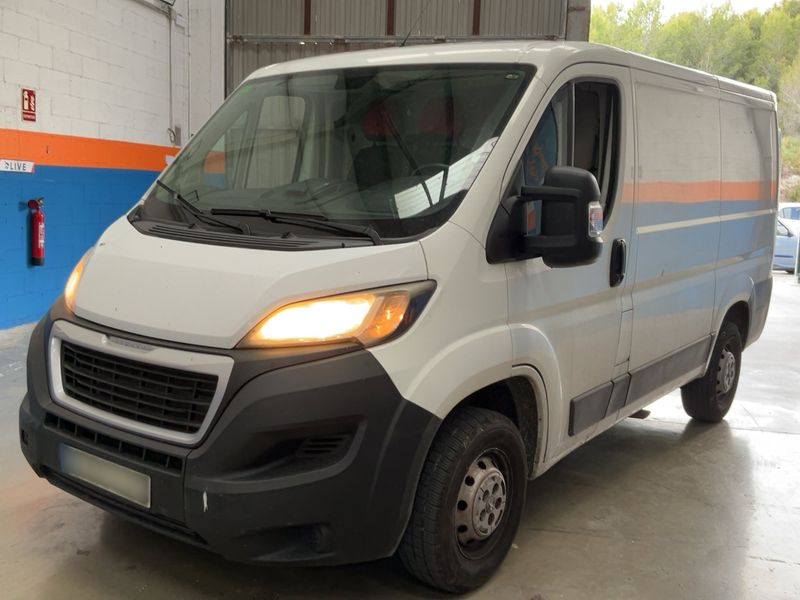 car Peugeot Boxer id65619 main photo