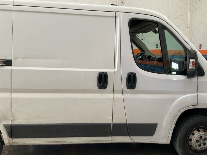 car Peugeot Boxer id65619 photo #11