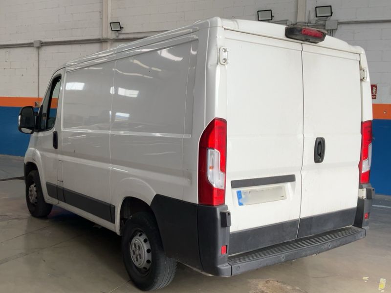 car Peugeot Boxer id65619 photo #2