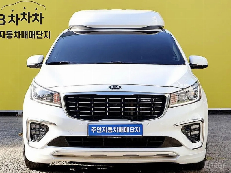 car KIA Carnival id65659 main photo