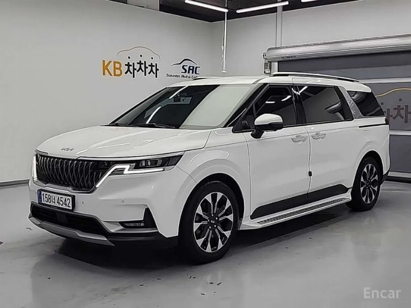 car KIA Carnival id65675 main photo
