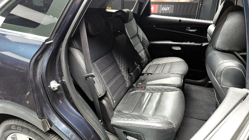car KIA Sorento id65687 photo #11