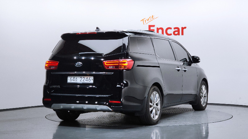 car KIA Carnival id65688 photo #2