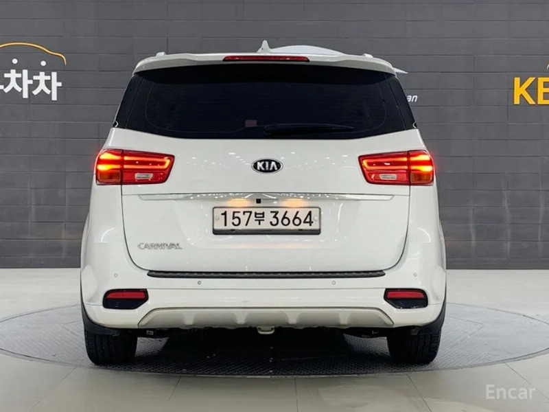 car KIA Carnival id65695 photo #4