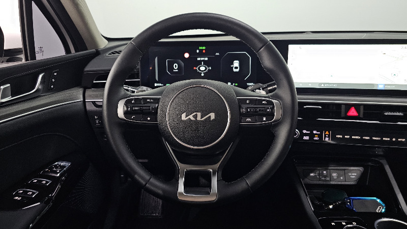 car KIA K5 id65730 photo #11