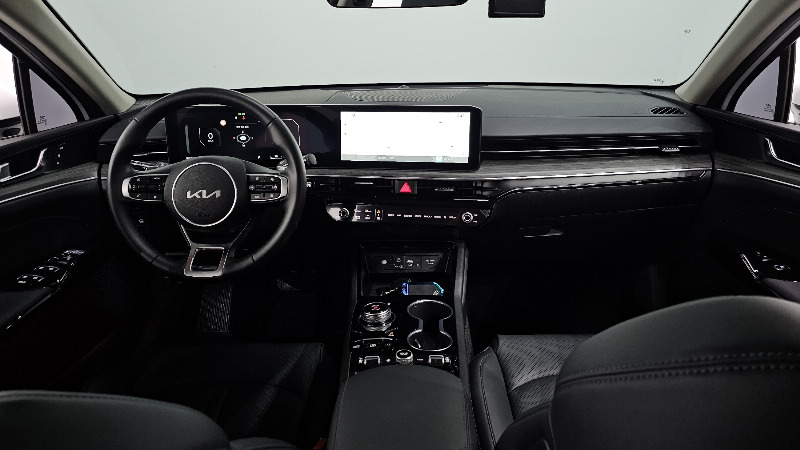 car KIA K5 id65730 photo #7