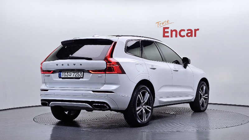 car Volvo XC60 id65765 photo #2