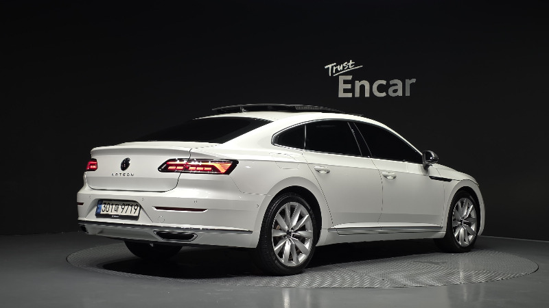car Volkswagen Arteon id65772 photo #2