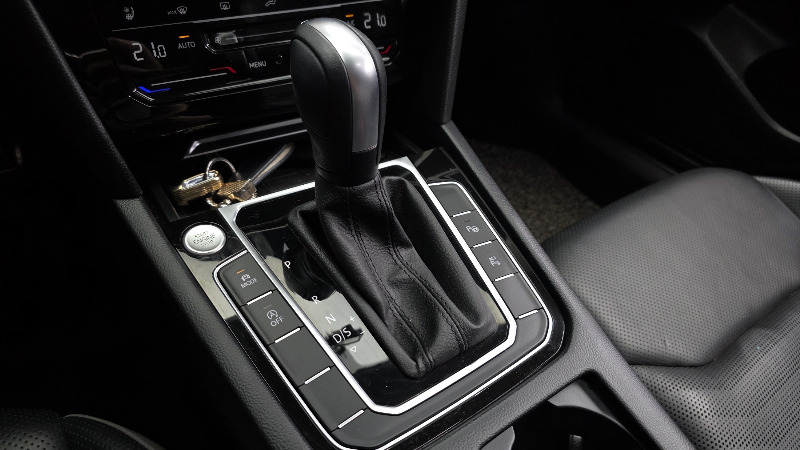 car Volkswagen Arteon id65772 photo #9