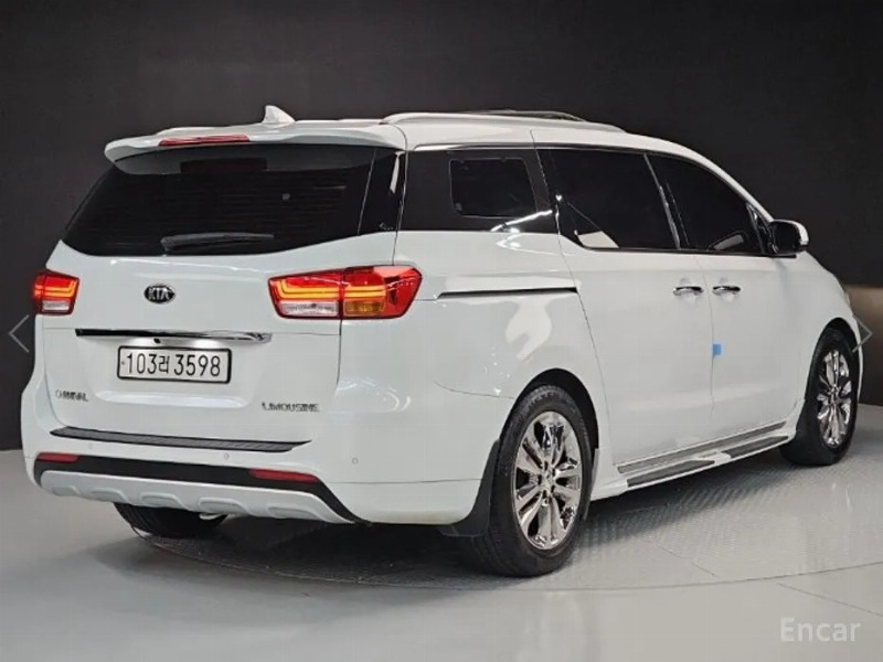 car KIA Carnival id65782 photo #4