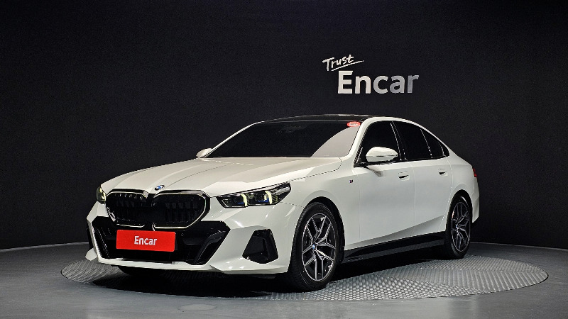 car BMW 5 Series id65888 main photo