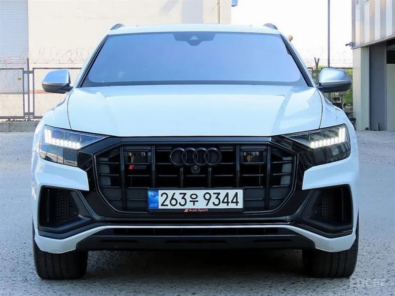 car Audi SQ8 id65892 main photo