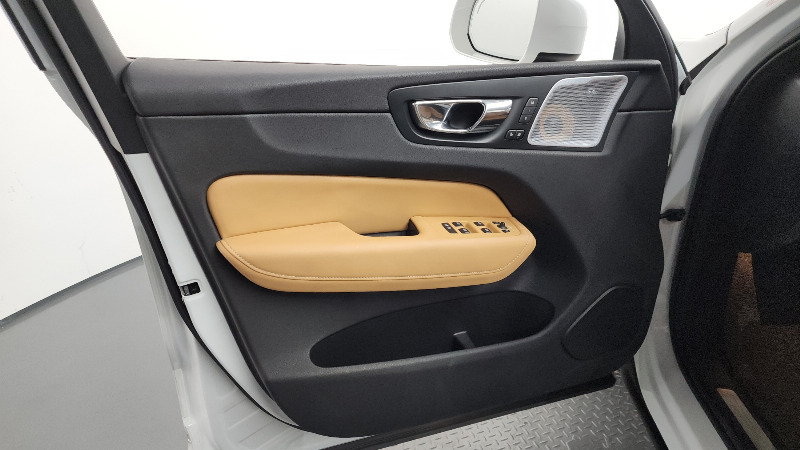 car Volvo XC60 id65903 photo #24