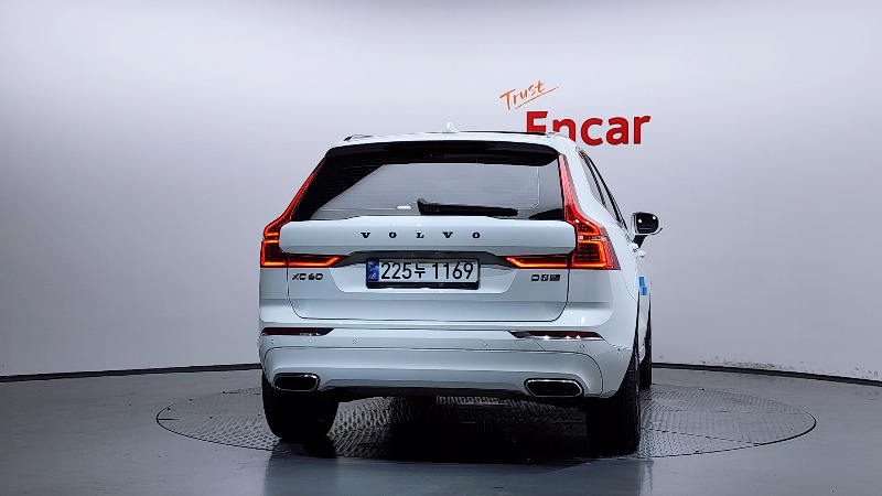 car Volvo XC60 id65903 photo #4
