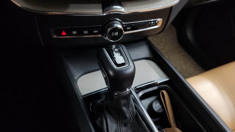 car Volvo XC60 id65903 photo #9