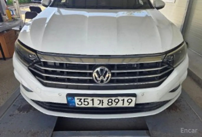 car Volkswagen Jetta id65907 main photo