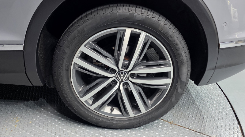 car Volkswagen Tiguan id65908 photo #21