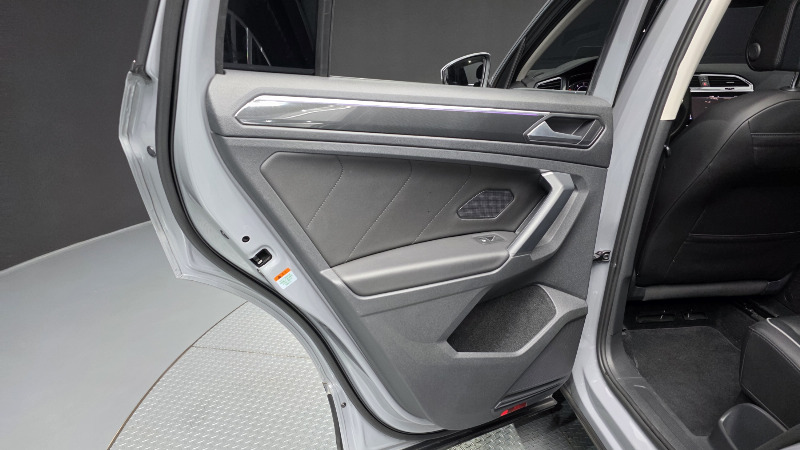 car Volkswagen Tiguan id65908 photo #25