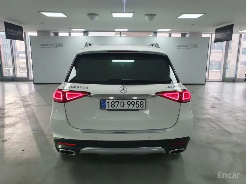 car Mercedes Benz GLE id65939 photo #4