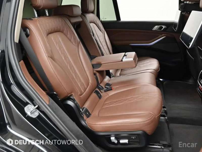 car BMW X7 id65975 photo #12