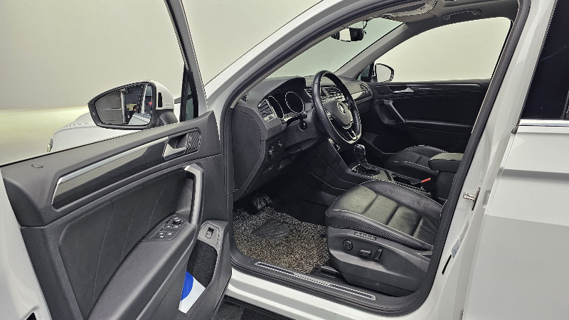 car Volkswagen Tiguan id65996 photo #10