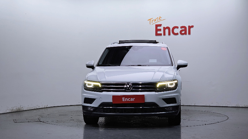 car Volkswagen Tiguan id65996 photo #3