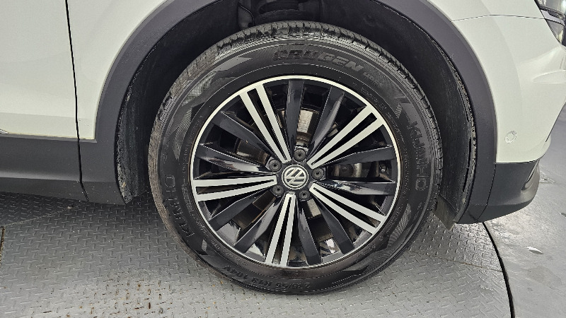 car Volkswagen Tiguan id65996 photo #5