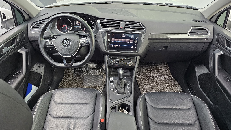 car Volkswagen Tiguan id65996 photo #7
