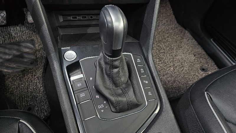 car Volkswagen Tiguan id65996 photo #9