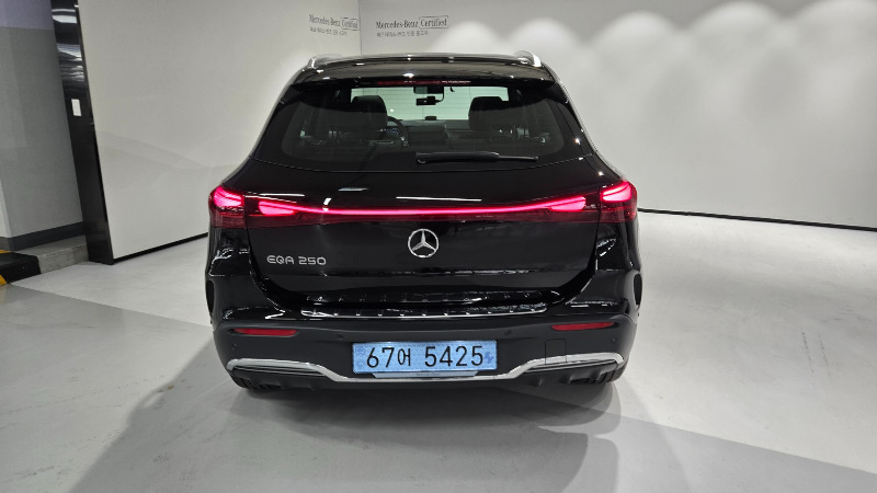car Mercedes Benz EQA id66062 photo #7