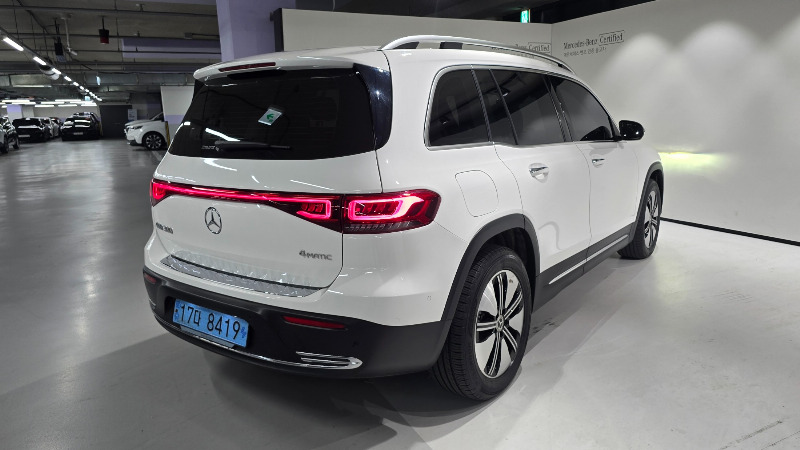 car Mercedes Benz EQB id66088 photo #4