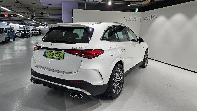 car Mercedes Benz GLC id66096 photo #4
