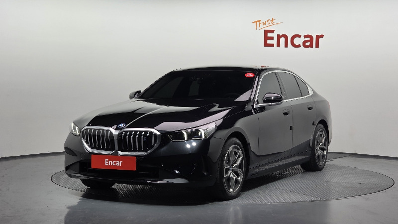 car BMW i5 id66110 main photo