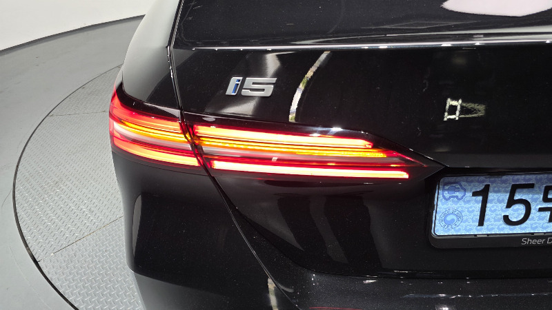 car BMW i5 id66110 photo #23