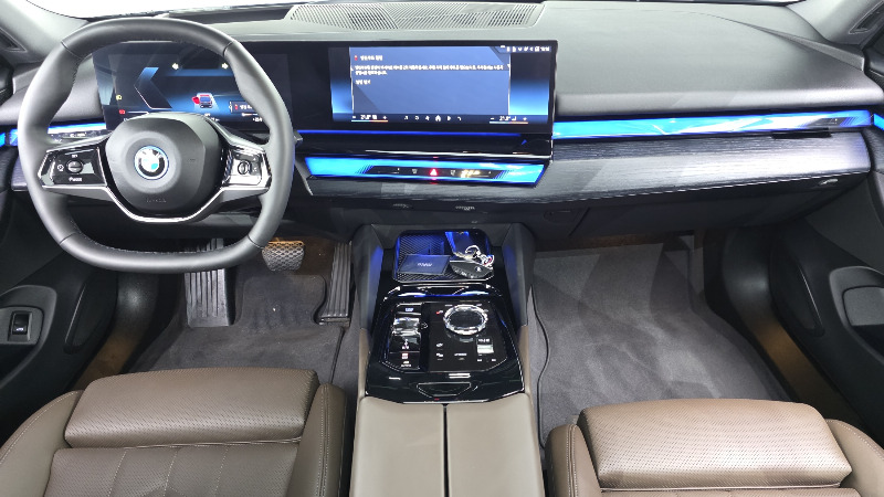 car BMW i5 id66110 photo #7